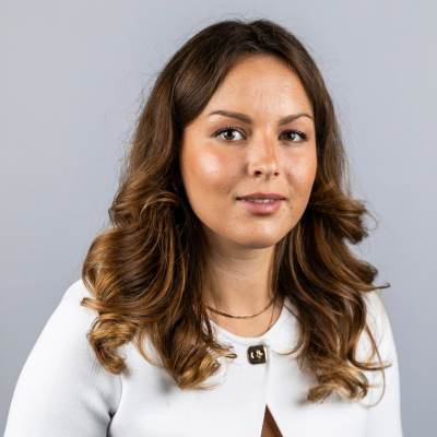 Dr Kamila Florek headshot