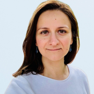 Advancing Women in Clinical Trials: 2025 CVCT Research Scholar Award winners Announced 7 Iulia Iatan headshot 300x300 1